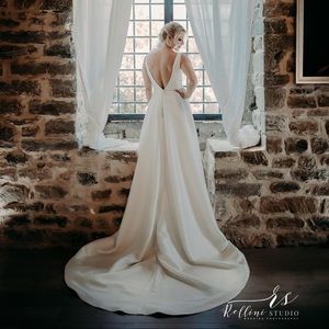 Wedding dress